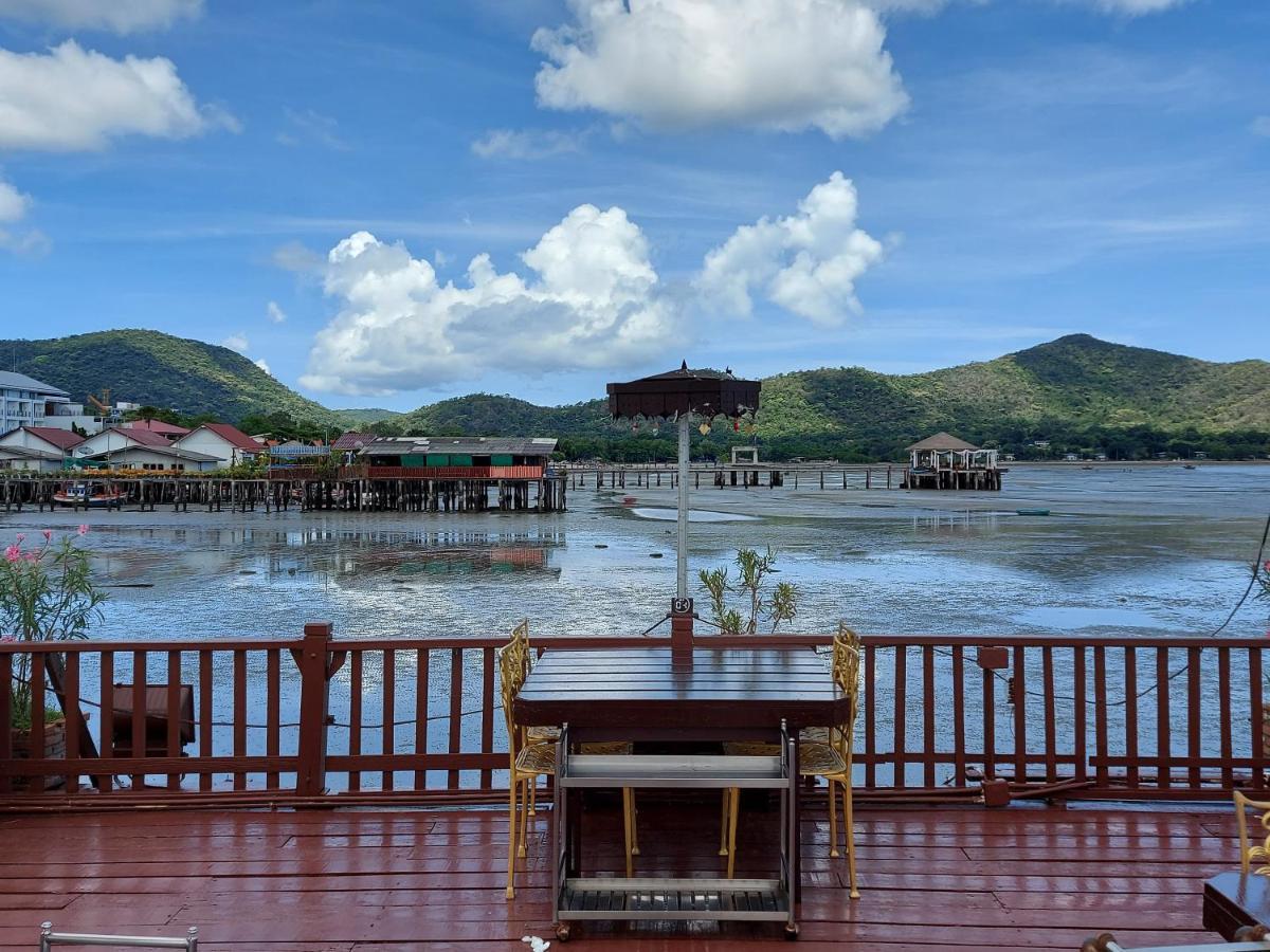 Ruan Talay Bangsaray Hotell Chonburi Exteriör bild